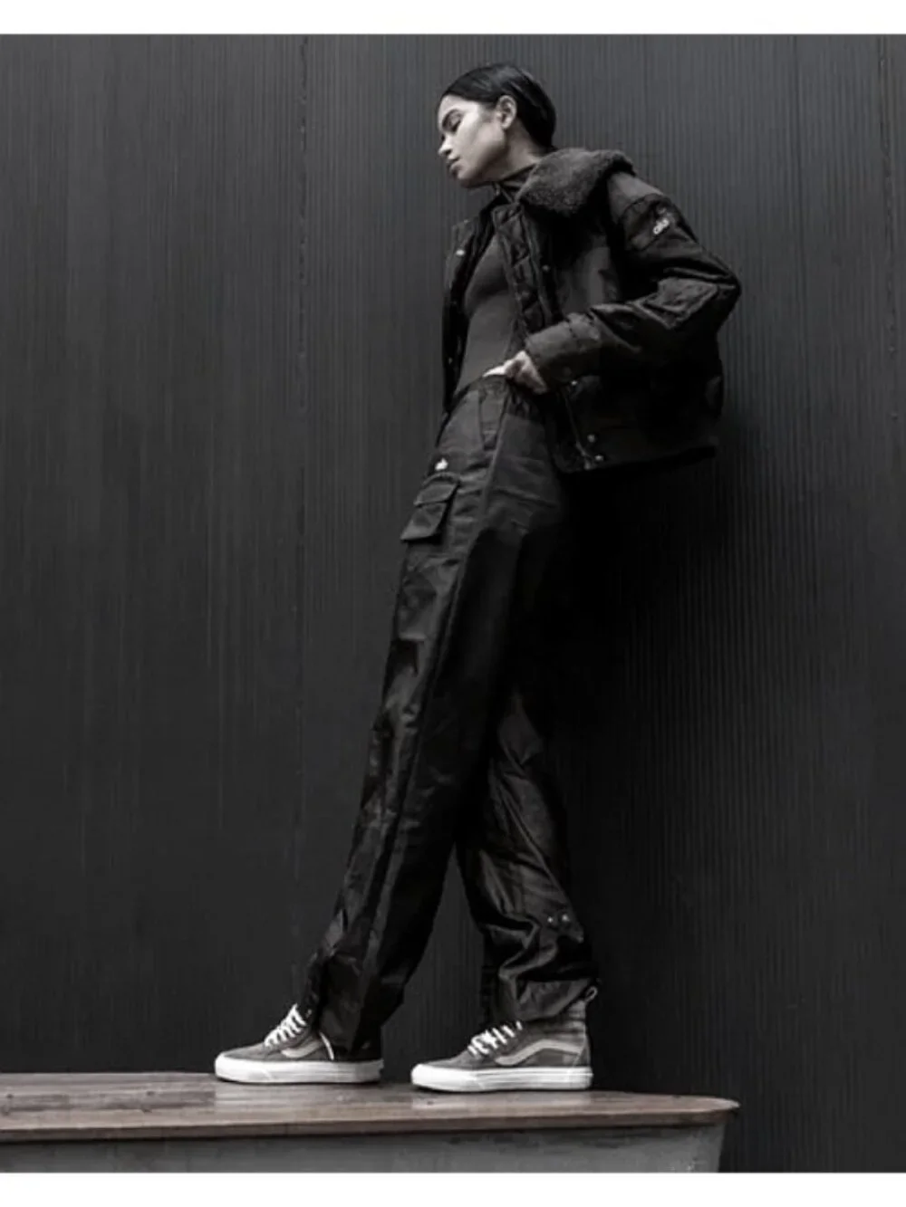 Alo Blaze Trouser Pants Black High-Rise Waist Cargo Windbreaker Hiking Edgy S